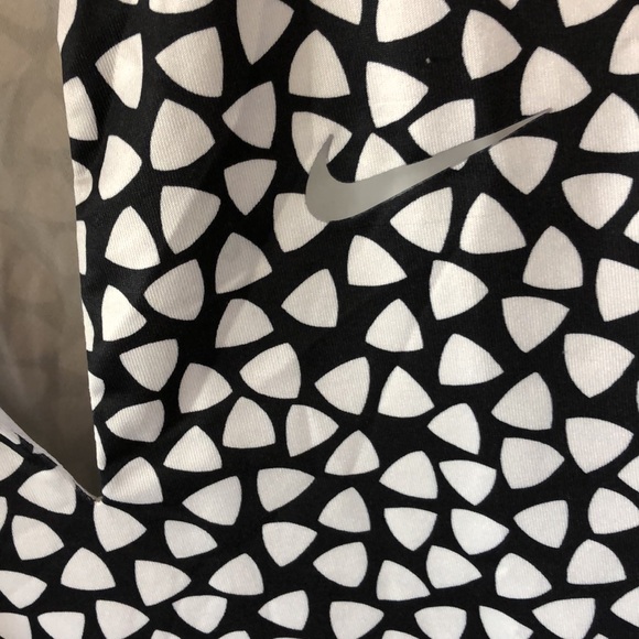 Nike Dry Fit Racerback tank - Picture 10 of 10